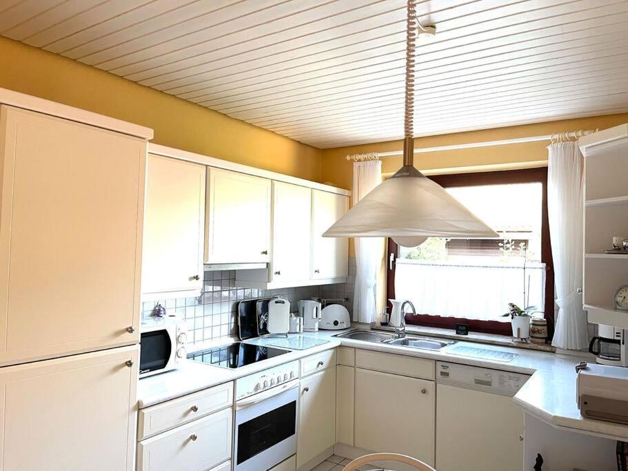 Ferienwohnung Leuchtbergblick Mit Terrasse Und Pkw Stellplatz Eschwege Eksteriør bilde